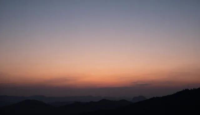 设计网站的两种做法对比,实际取舍分析